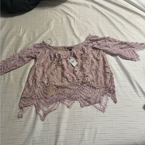 Women’s lacy express top size small NWT